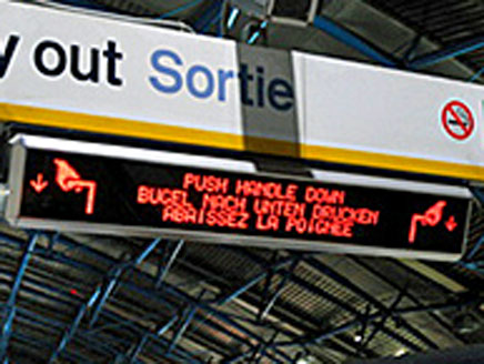 panneau écran bandeau journal pmv multiligne lumineux led del diode information gare transport train